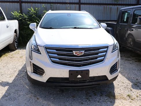Used 2017 Cadillac XT5 FWD image 10