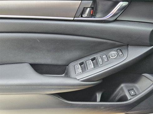 Used 2021 Honda Accord LX image 24