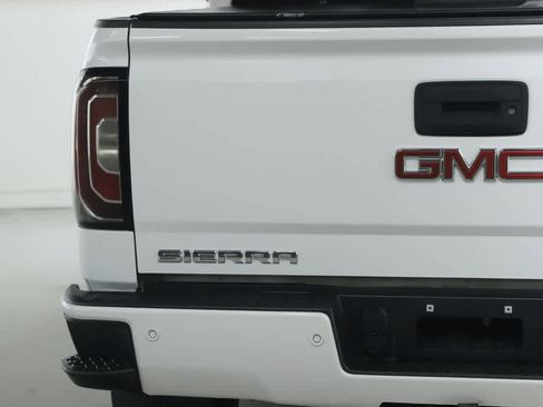 Used 2018 GMC Sierra 1500 SLT AWD/4WD image 45