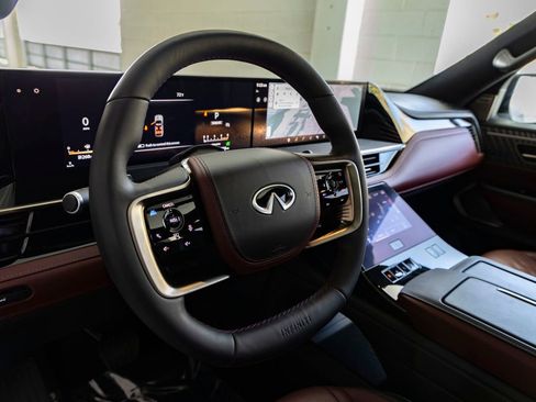 Used 2025 INFINITI QX80 Autograph AWD/4WD image 19