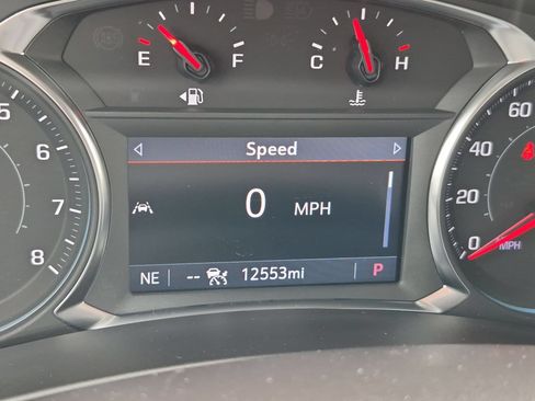 Certified 2024 Chevrolet Equinox LT FWD image 12