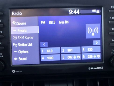 Used 2021 Toyota RAV4 XLE w/ XLE Grade Weather Package AWD/4WD image 16