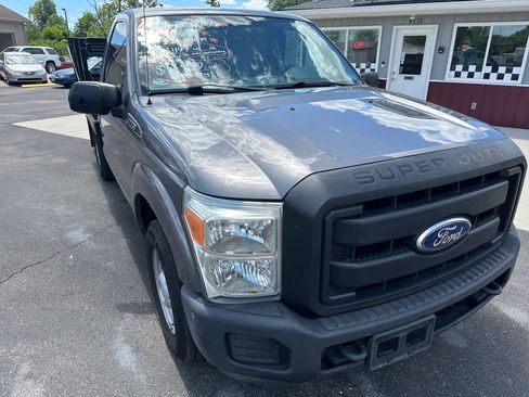 Used 2011 Ford F250 XL RWD image 3
