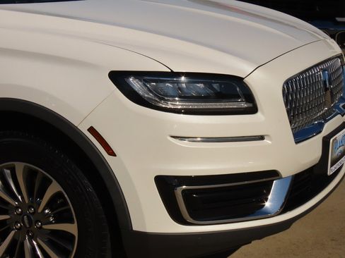 Used 2020 Lincoln Nautilus FWD w/ Equipment Group 101A image 6