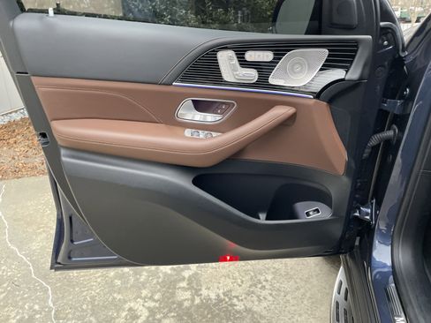 Certified 2025 Mercedes-Benz GLS 450 4MATIC image 18