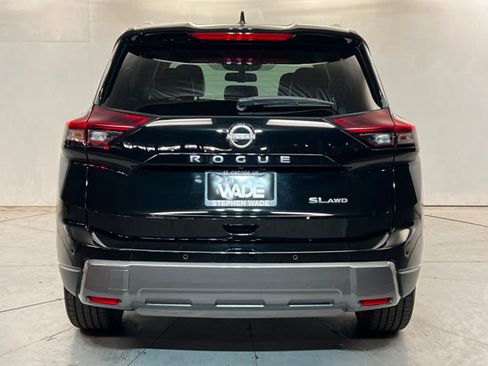 Used 2026 Nissan Rogue SL AWD/4WD image 4