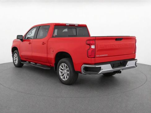 Used 2025 Chevrolet Silverado 1500 LT w/ Z71 Off-Road Package AWD/4WD image 3
