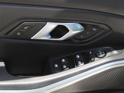 Used 2025 BMW 330i Sedan RWD image 13