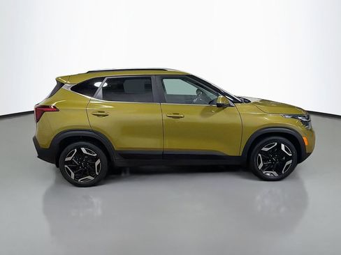 Used 2024 Kia Seltos SX w/ SX Sunroof Package AWD/4WD image 10