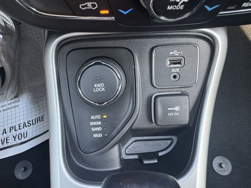 Certified 2021 Jeep Compass Latitude w/ Convenience Group image 22