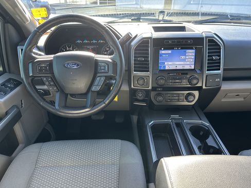 Used 2017 Ford F150 XLT w/ Equipment Group 302A Luxury image 15