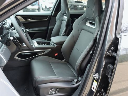 Used 2026 Jaguar F-PACE R-Dynamic S image 14