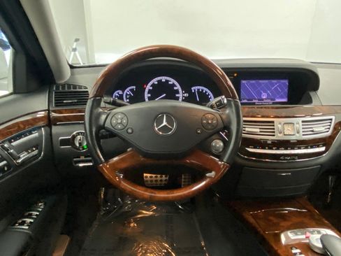 Used 2013 Mercedes-Benz S 550 4dr Sdn S550 4MATIC w/ Sport Pkg image 36