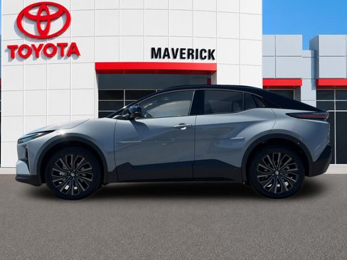 New 2026 Toyota C-HR AWD/4WD image 2