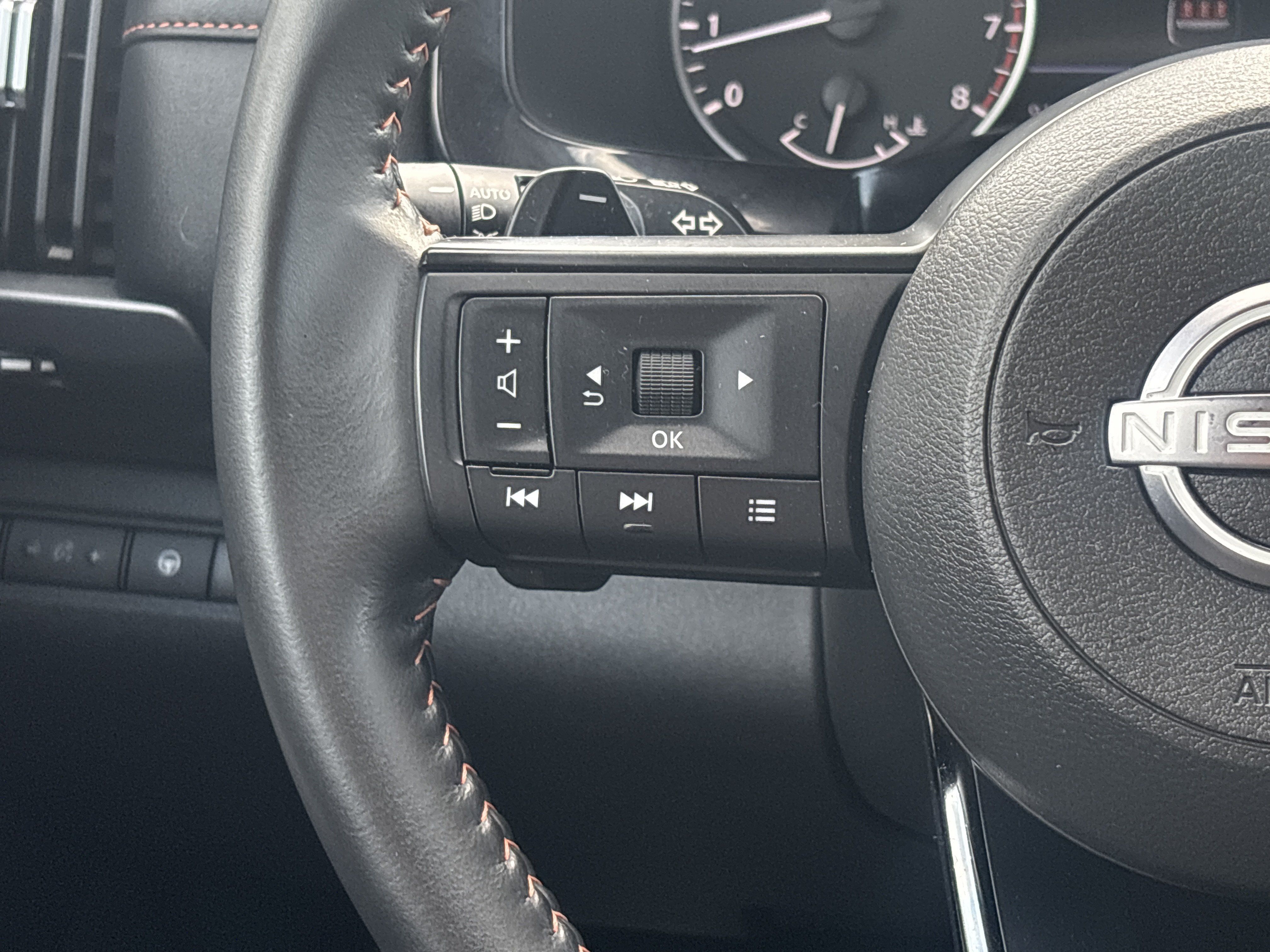 Used 2024 Nissan Pathfinder Rock Creek AWD/4WD image 7