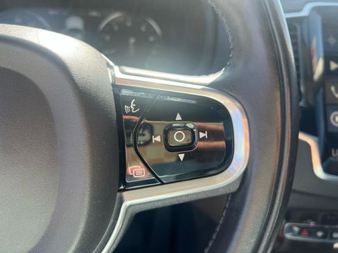 Used 2018 Volvo XC90 T5 Momentum w/ Convenience Package image 32