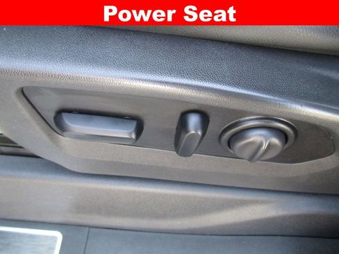 Used 2021 GMC Sierra 1500 AT4 w/ Technology Package image 26