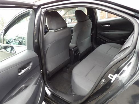 Used 2020 Toyota Corolla LE image 11