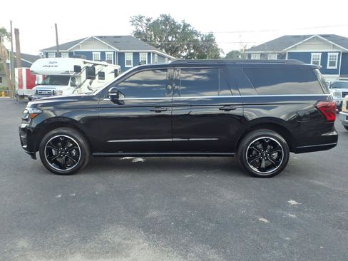 Used 2024 Ford Expedition Max Limited AWD/4WD image 2