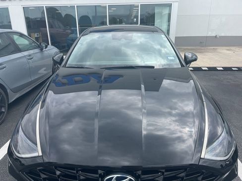 Used 2021 Hyundai Sonata Limited FWD image 2