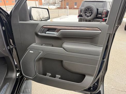 New 2026 GMC Sierra 1500 SLT w/ SLT Premium Package image 28