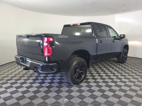 New 2026 Chevrolet Silverado 1500 Custom Trail Boss w/ Midnight Edition AWD/4WD image 4