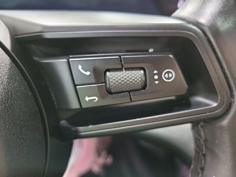 Used 2021 Porsche Taycan image 40