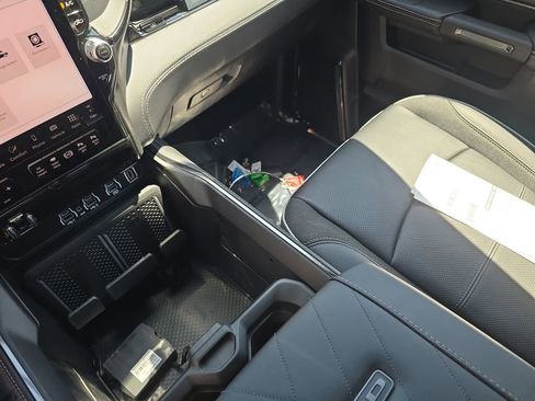 New 2026 RAM 2500 Limited AWD/4WD image 25