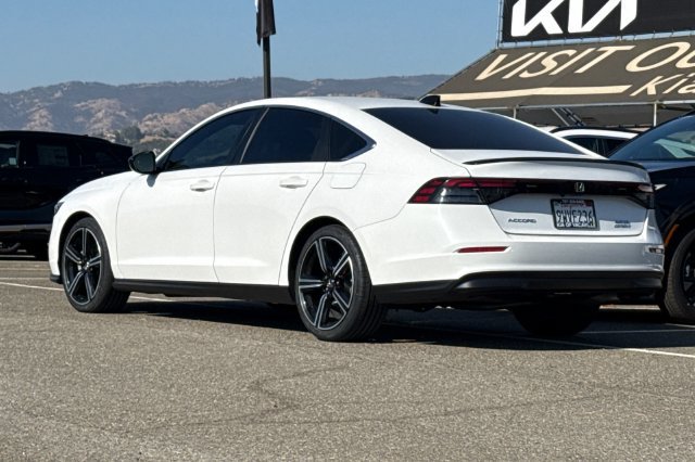 Used 2025 Honda Accord Sport image 8