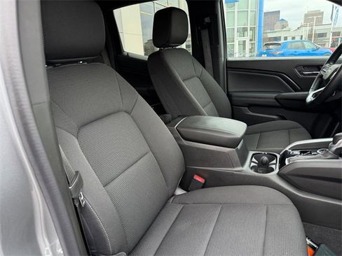 Used 2024 Chevrolet Colorado LT w/ LT Convenience Package II image 11