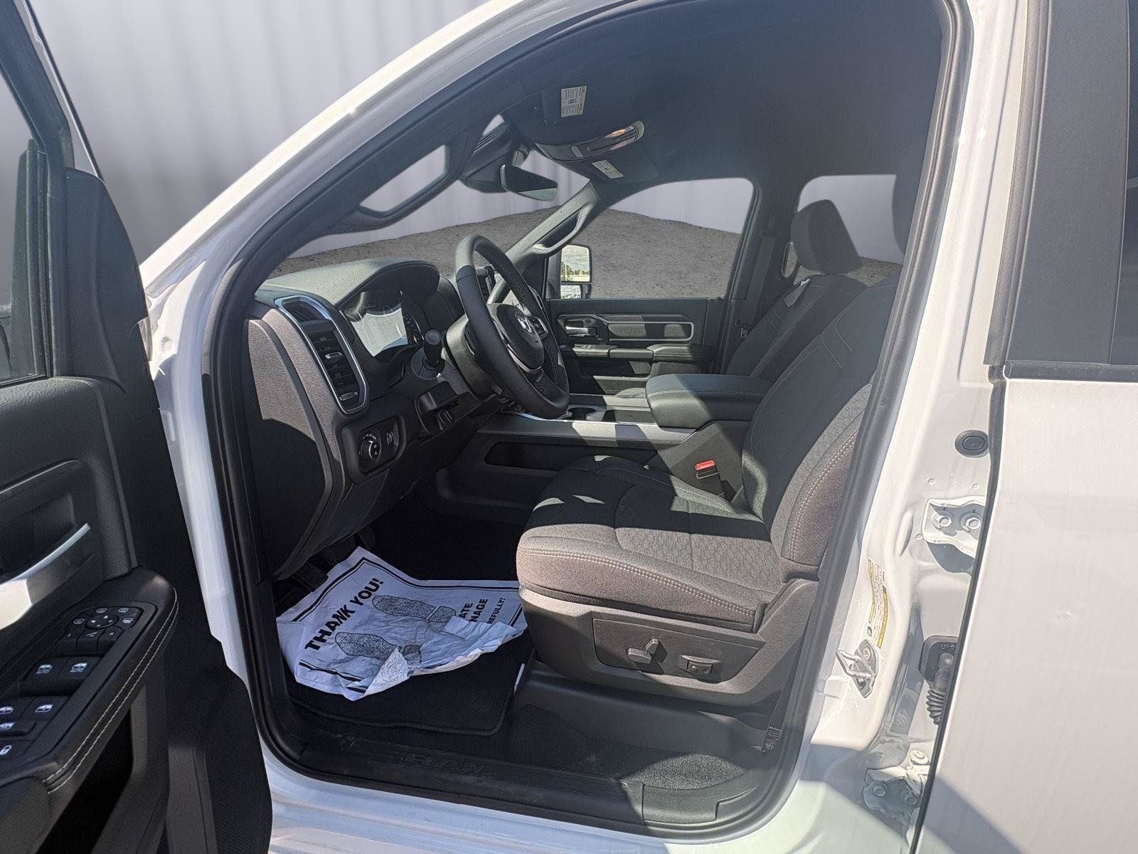 New 2026 RAM 3500 Big Horn AWD/4WD image 22