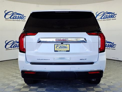 Used 2021 GMC Yukon XL SLT w/ SLT Luxury Plus Package image 4