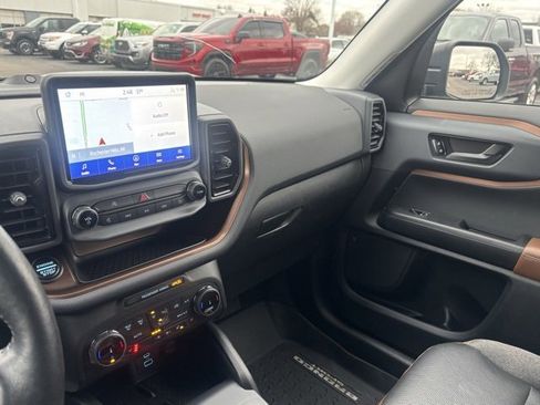 Used 2022 Ford Bronco Sport Outer Banks w/ Tech Package image 32