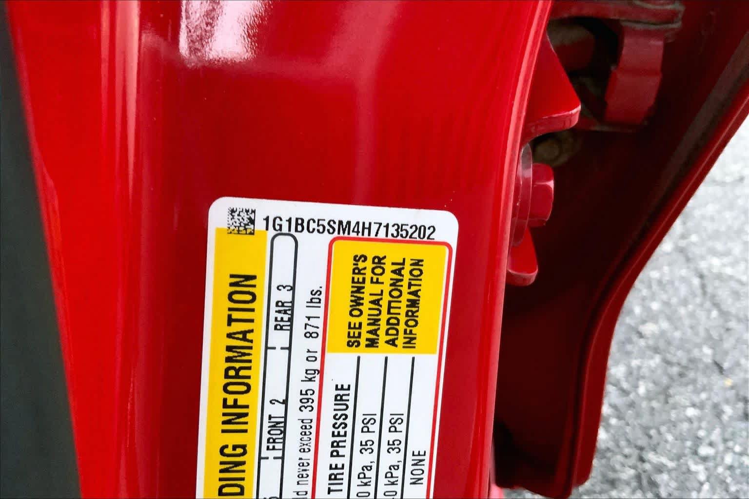 Used 2017 Chevrolet Cruze LS FWD image 28