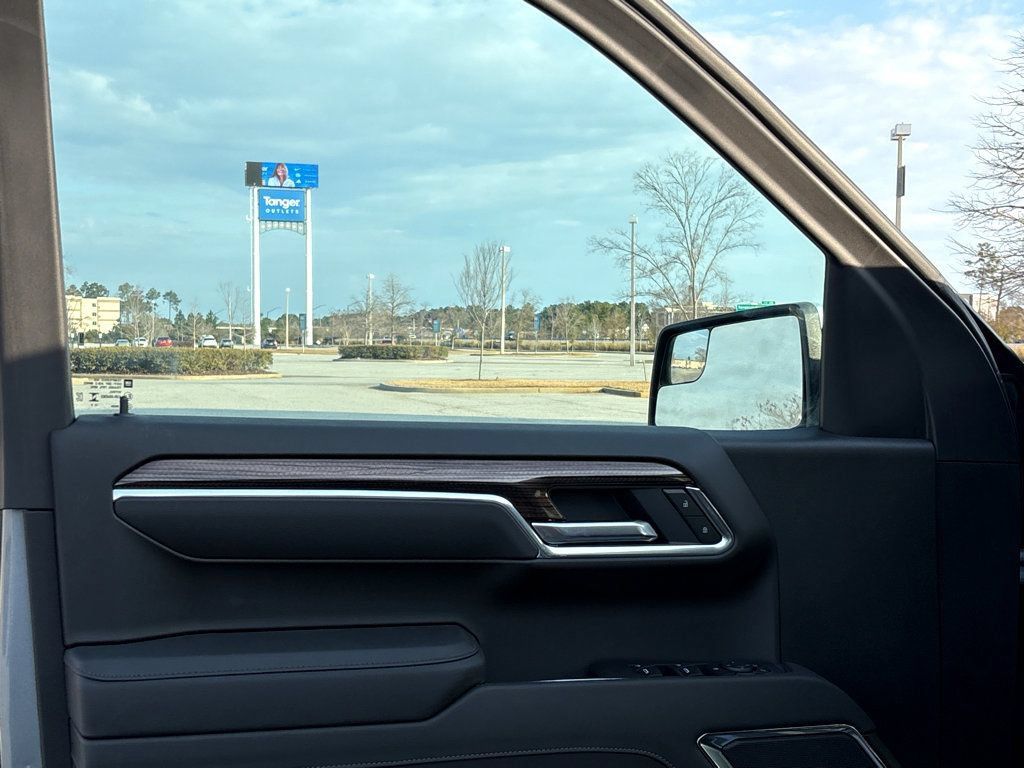 New 2025 Chevrolet Silverado 1500 LT AWD/4WD image 10