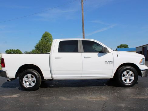 Used 2021 RAM 1500 Classic SLT RWD image 3