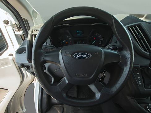 Used 2018 Ford Transit 250 138 RWD image 14