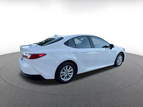 Used 2025 Toyota Camry LE image 15