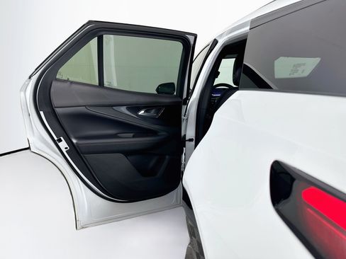 Used 2024 Chevrolet Blazer EV RS AWD/4WD image 25