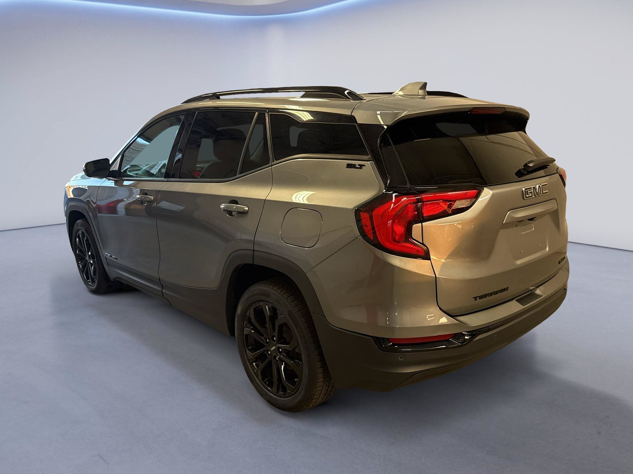 Used 2020 GMC Terrain SLT w/ Preferred Package AWD/4WD image 5