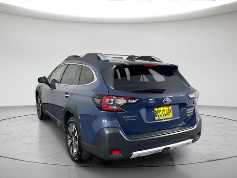 Used 2025 Subaru Outback Touring XT AWD/4WD image 7