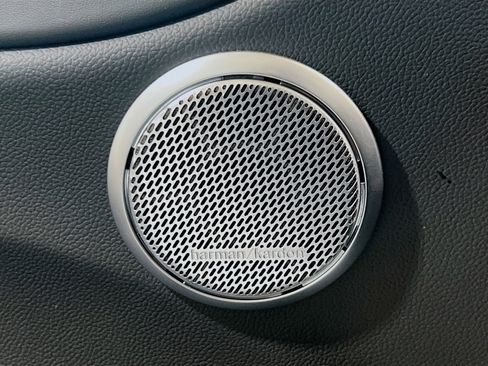 Used 2023 Alfa Romeo Giulia Veloce RWD image 14