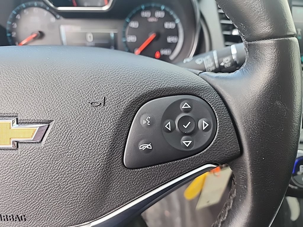 Used 2016 Chevrolet Impala LT w/ Convenience Package FWD image 14