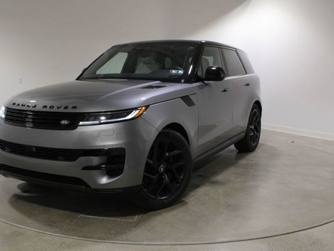 Used 2025 Land Rover Range Rover Sport SE AWD/4WD image 1