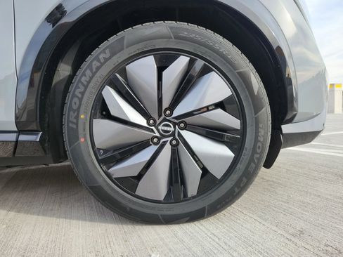 Used 2024 Nissan Ariya FWD image 10