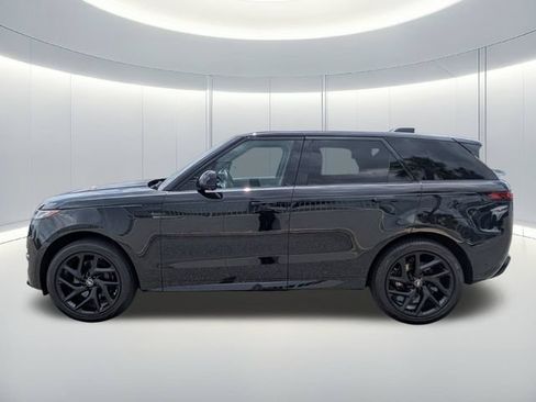 Used 2023 Land Rover Range Rover Sport SE Dynamic AWD/4WD image 3