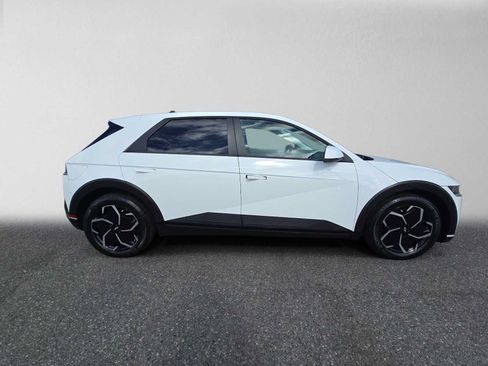 Used 2024 Hyundai Ioniq 5 SEL RWD image 2