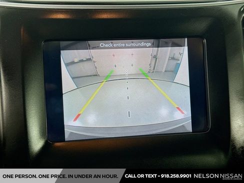 Used 2019 Jeep Cherokee Latitude Plus FWD image 13