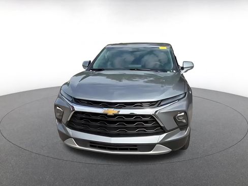 Used 2026 Chevrolet Blazer LT FWD image 4