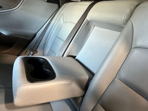 Used 2016 Chevrolet Malibu LT w/ Leather Package FWD image 15
